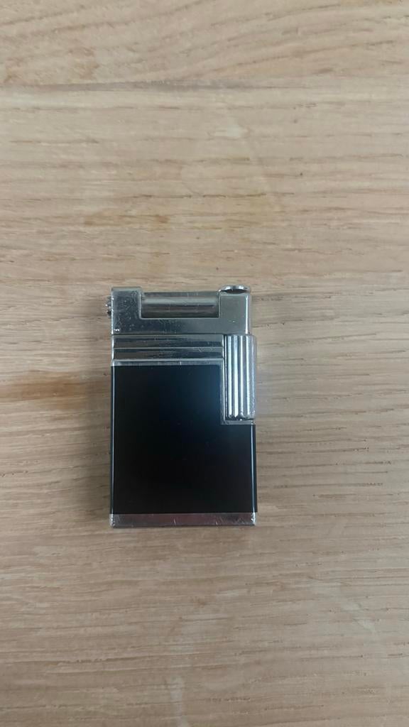 Vintage S.T. Dupont Aansteker - Zwart en Zilver, Verzenden, Zo goed als nieuw, Aansteker
