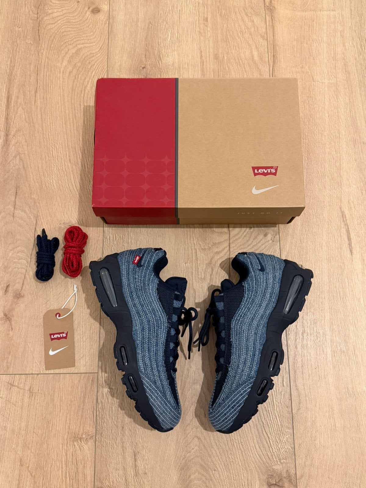 Levi’s x Nike Air Max 95 OG Obsidian US 10 / EU 44, Blauw, Ophalen of Verzenden, Sneakers of Gympen, Zo goed als nieuw