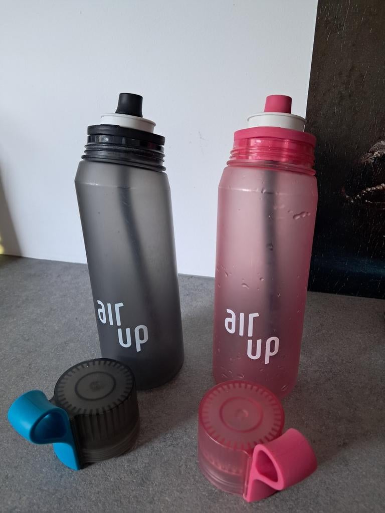 Air Up drinkflessen - 2 stuks (grijs en roze), Sport en Fitness, Bidons, Ophalen of Verzenden, Gebruikt