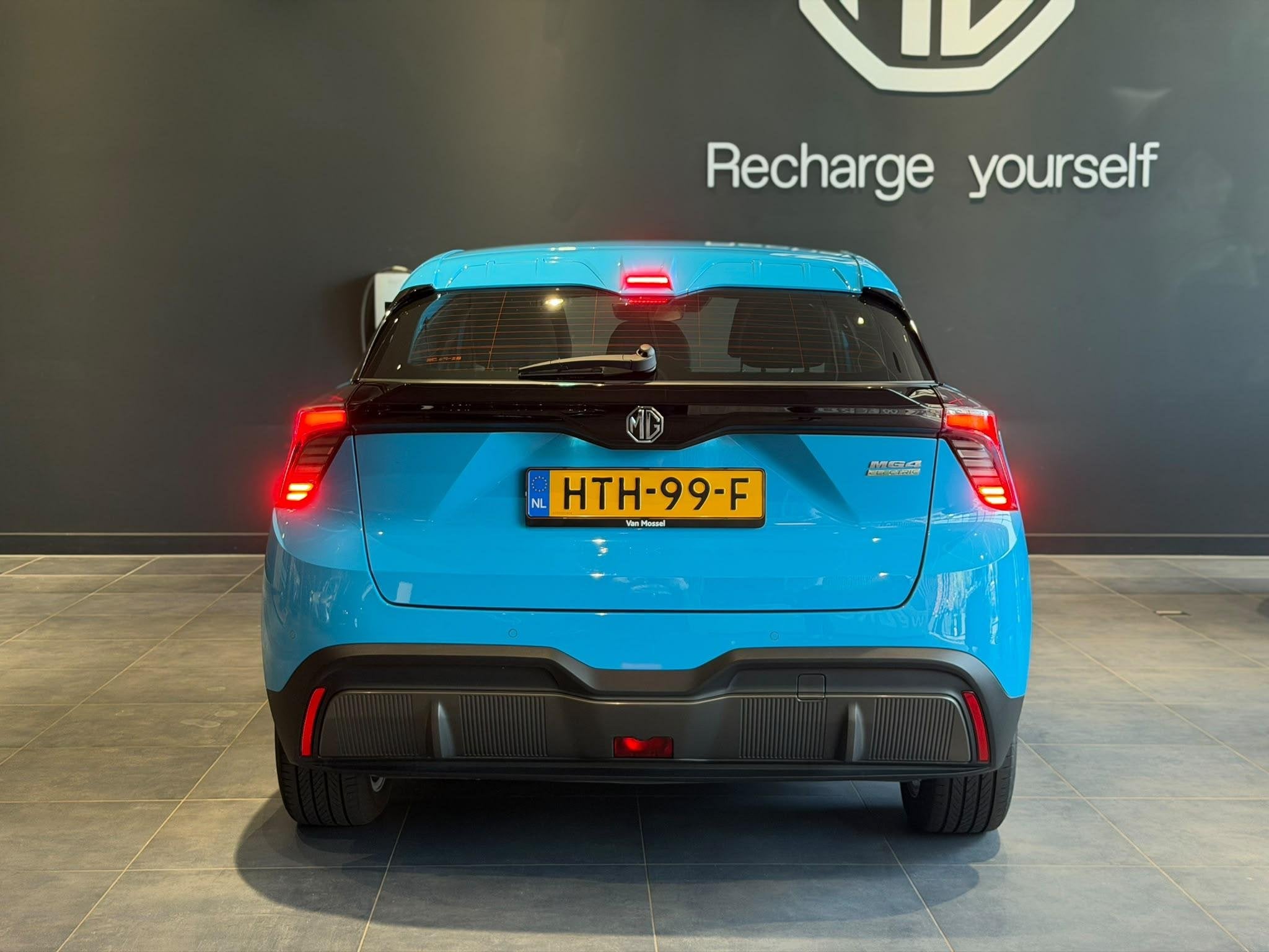 MG 4 51kWh Standard Final Edition, Automaat, 12 maanden, Blauw, Parkeersensor
