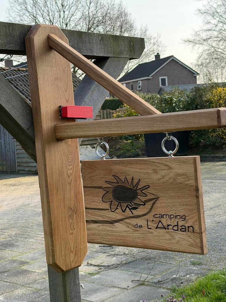 Eiken uithang borden  met elke gewenste logo / gravure, Ophalen of Verzenden, Nieuw, Reclamebord