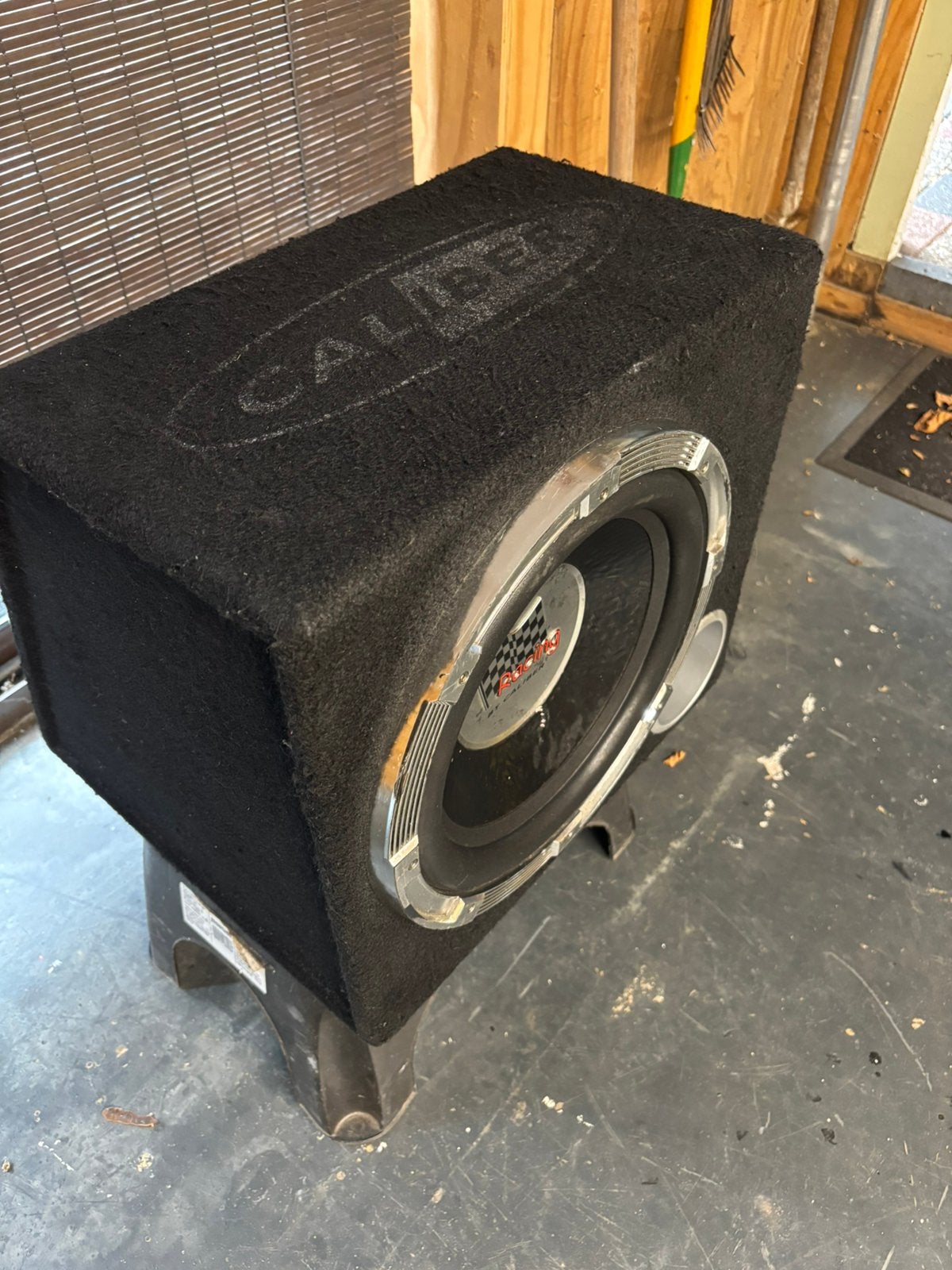 Caliber Subwoofer (zonder versterker), Auto diversen, Autospeakers, Zo goed als nieuw, Ophalen