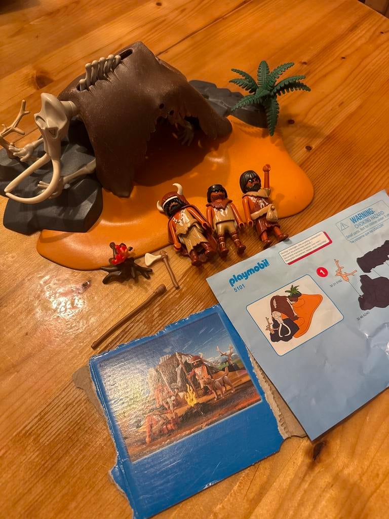 Playmobil 5101 Mammoet Jagers met grot en accessoires, Ophalen of Verzenden, Gebruikt