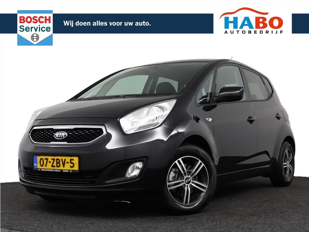 Kia Venga 1.4 CVVT PLUS PACK NAVIGATOR AC/CRUISE/NAV/CAMERA/, Auto's, Kia, Euro 5, Gebruikt, Zwart, 4 cilinders