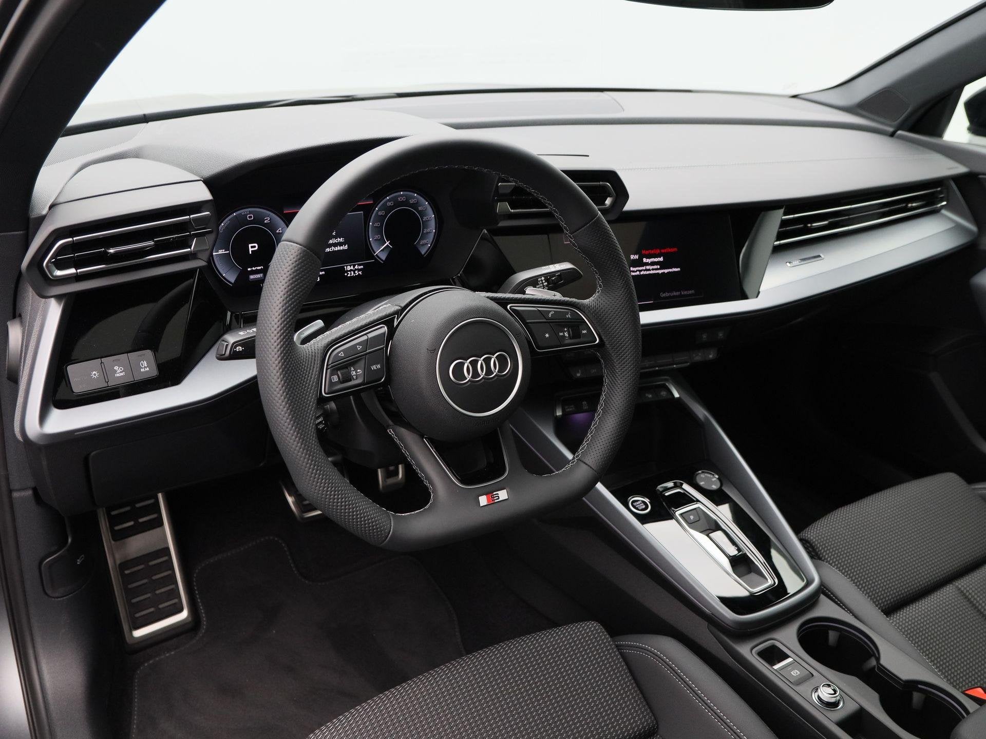 Audi A3 Sportback | 40 TFSI e | S edition | Daytona grijs Ma, Auto's, 1498 cc, Euro 6, 4 cilinders, 150 min