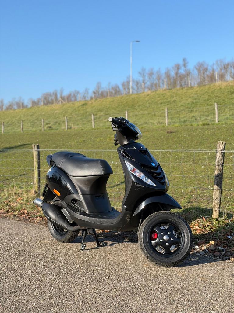 Piaggio zip SP | H20 | brom | Nette staat, Fietsen en Brommers, Scooters | Piaggio, Tweetakt, Piaggio, Piaggio, Maximaal 45 km/u
