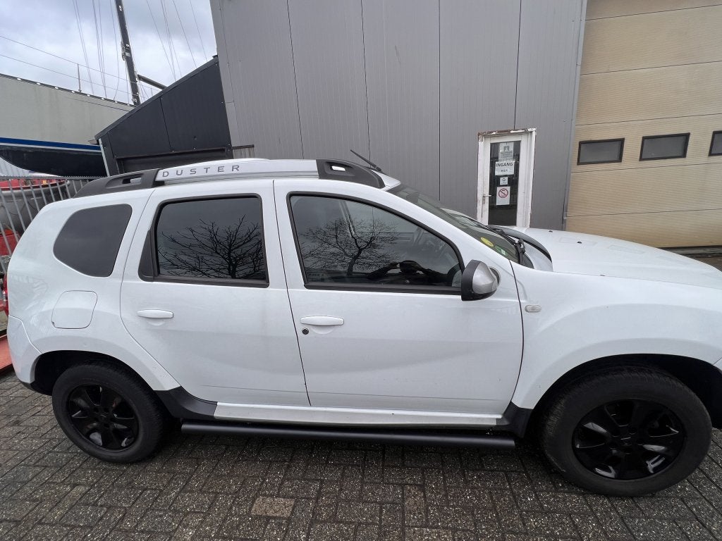 Dacia Duster Sidebars zwart, Niet ingevuld, Niet ingevuld, Niet ingevuld
