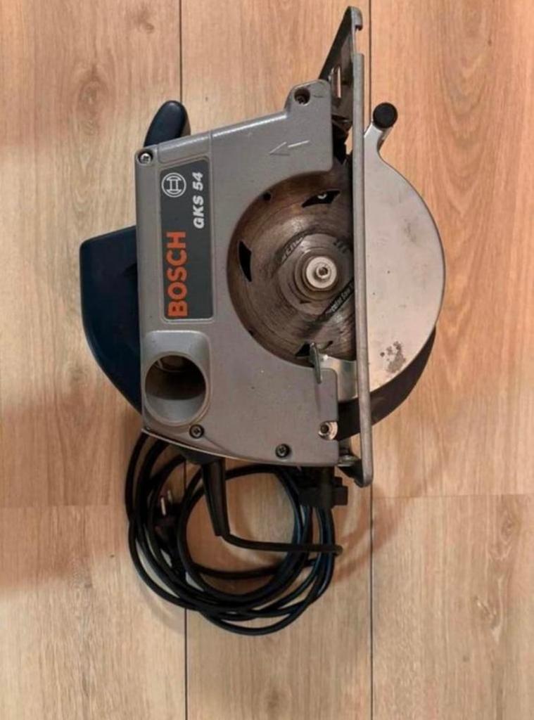 Cirkelzaag Bosch GKS54, Gebruikt, Cirkelzaag, 600 tot 1200 watt, Ophalen of Verzenden