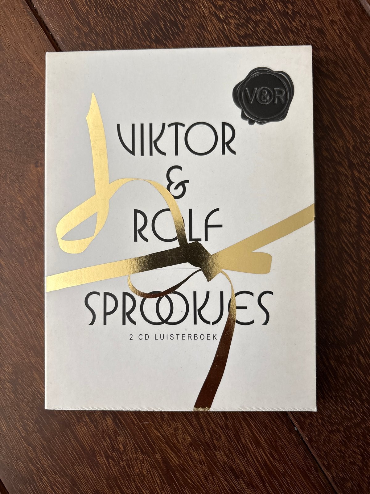 Viktor & Rolf Sprookjes - 2 CD Luisterboek, Boeken, Luisterboeken, Ophalen of Verzenden, Cd, Volwassene