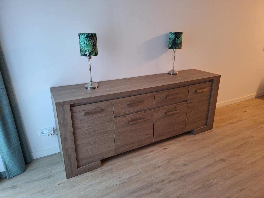 eiken fineer dressoir, Ophalen, Gebruikt, Met lade(s), Eikenhout
