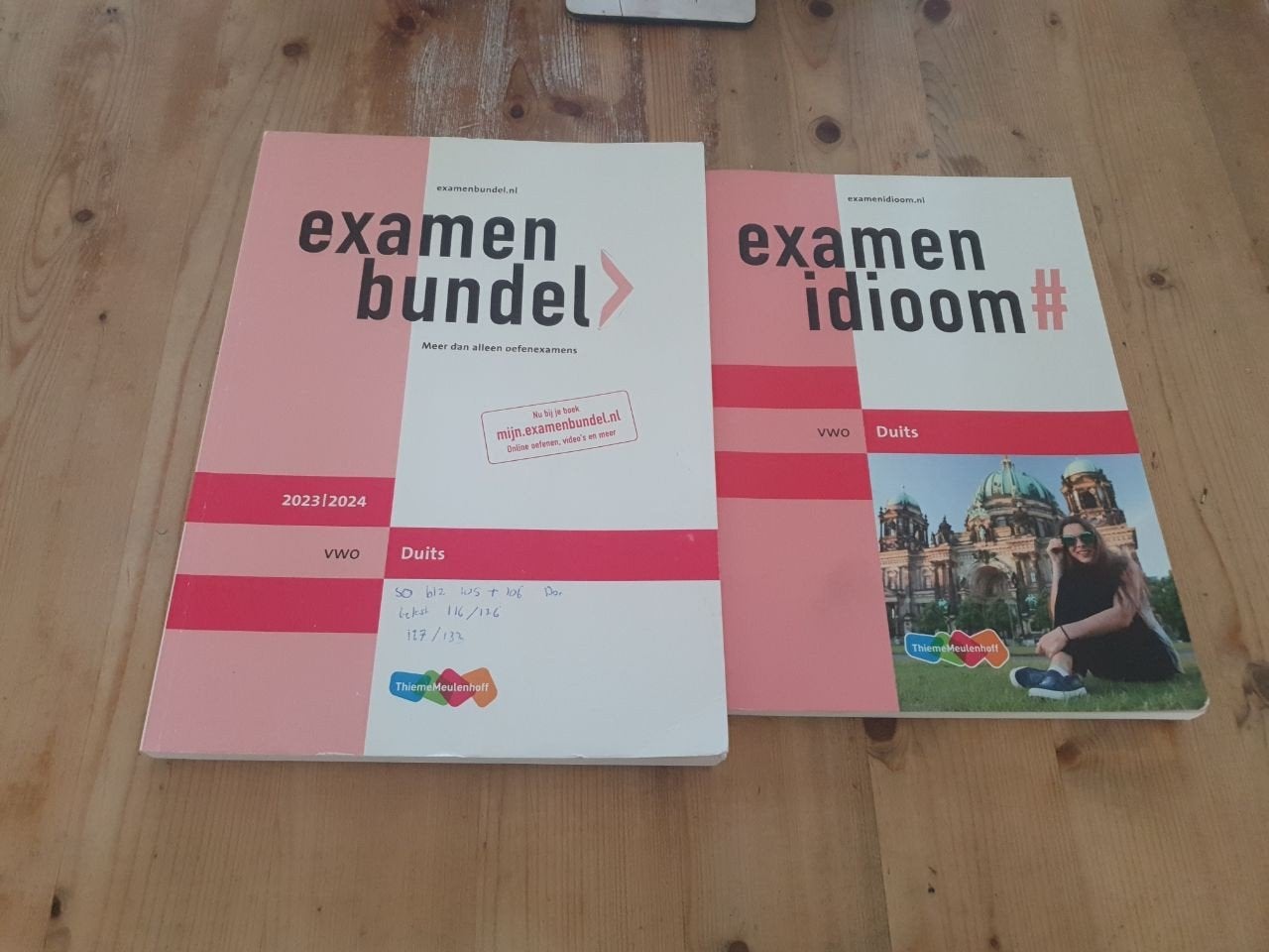 Gratis: examenbundel & idioom duits VWO, Ophalen, VWO, Duits
