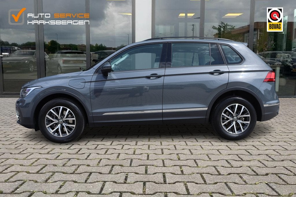 Volkswagen Tiguan 1.4 TSI eHybrid Life | Trekhaak | Camera |, 1716 kg, Stof, 4 cilinders, Automatische klimaatregeling