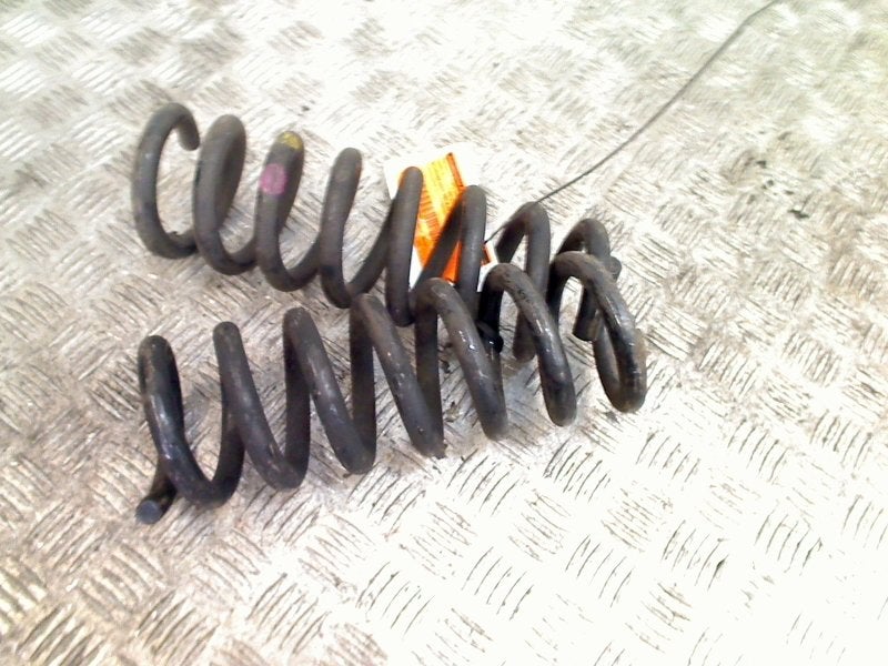 Schroefveer Set Achter Mercedes-Benz E (C207) 2010, Gebruikt, Mercedes-Benz AG, Mercedes-Benz, Mercedesstraße 120, Stuttgart 70372, , Duitsland