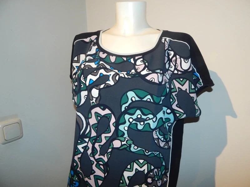 Marccain baggy shirt oversized aparte print kleuren N3, Kleding | Dames, T-shirts, Maat 38/40 (M), Zo goed als nieuw, Korte mouw