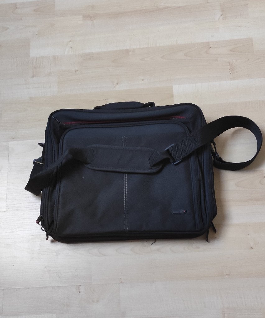 Zwarte "Targus" laptoptas in prima staat, Computers en Software, Laptoptassen, Ophalen of Verzenden, 17 inch of meer, Zo goed als nieuw