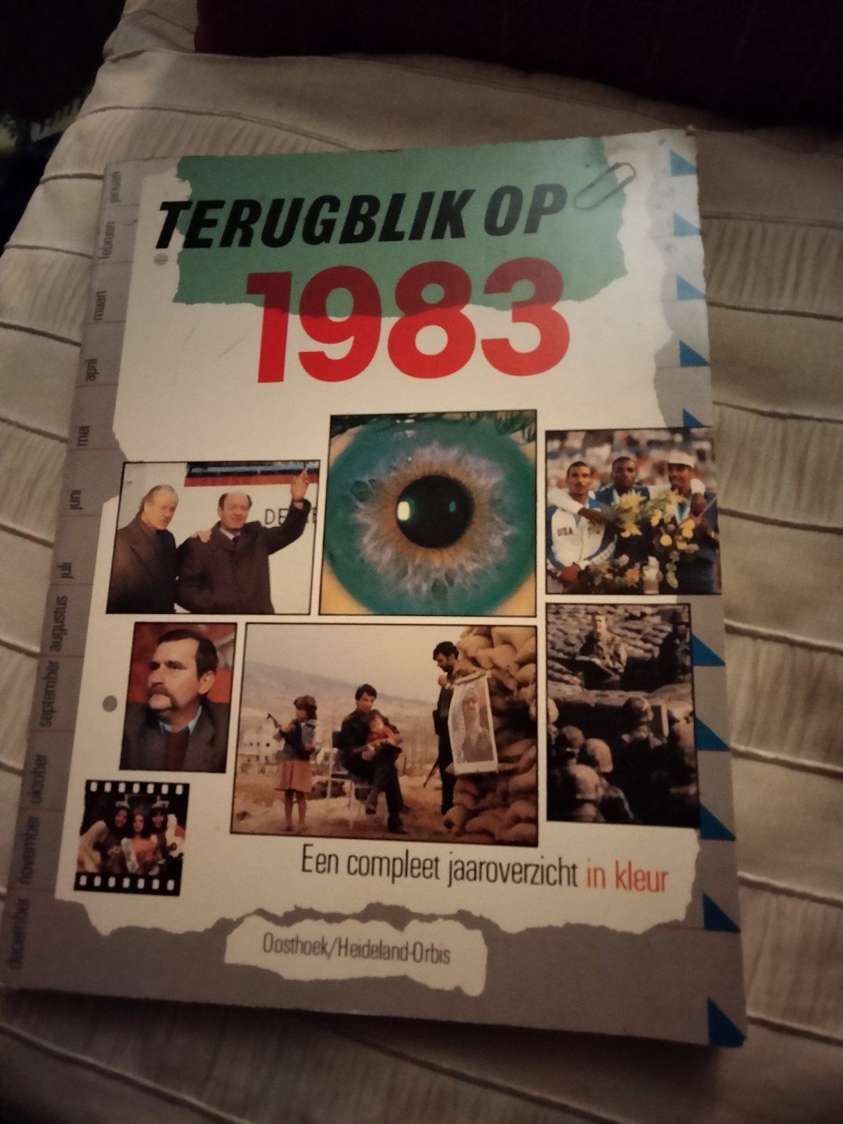 Terugblik op 1983 Een compleet jaaroverzicht in kleur, Ophalen of Verzenden, Gelezen