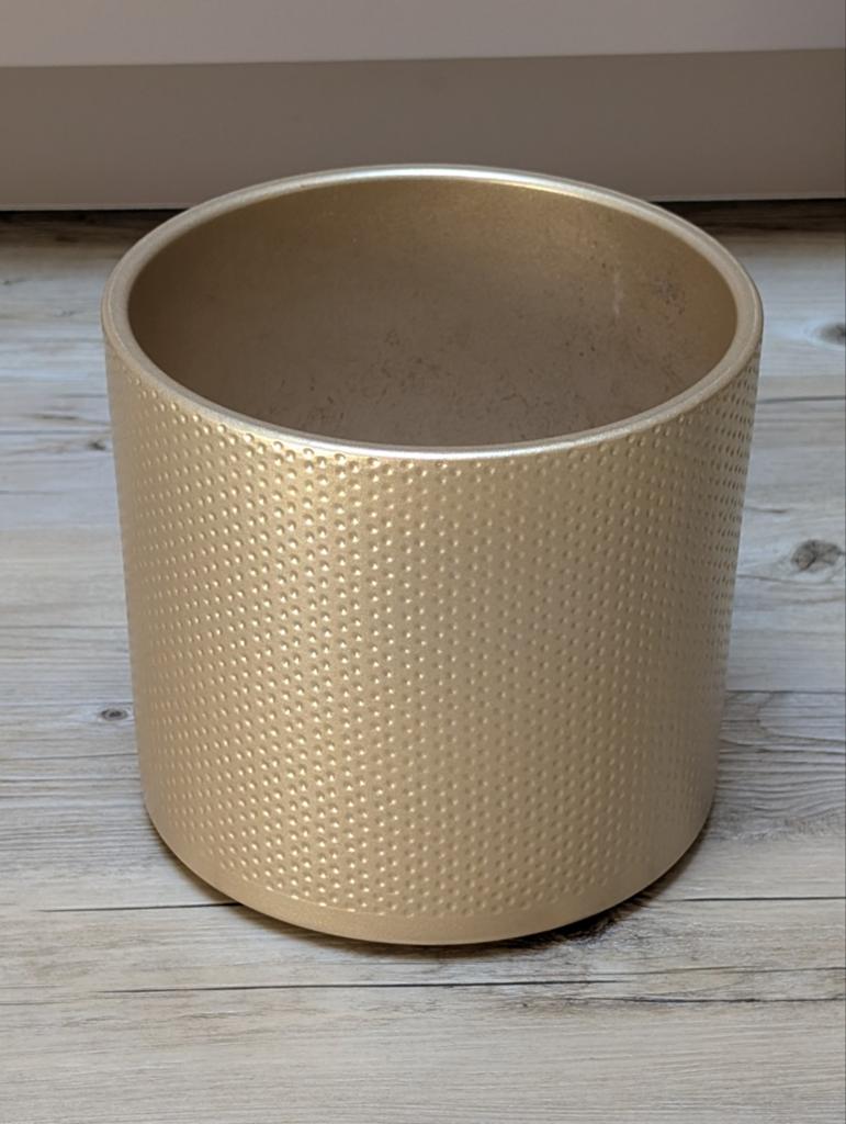 Bloempot (18 cm hoog, goudkleurig, voor binnen, Intratuin), Tuin en Terras, Bloempotten, Ophalen, Rond, Binnen, Zo goed als nieuw