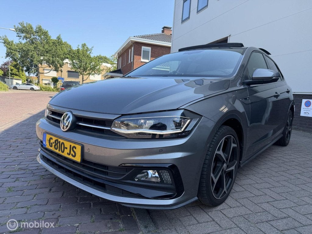 Volkswagen Polo 1.0 TSI Highline Business R PANO/AUTOMAAT, Auto's, Gebruikt, Euro 6, 1095 kg, 116 pk