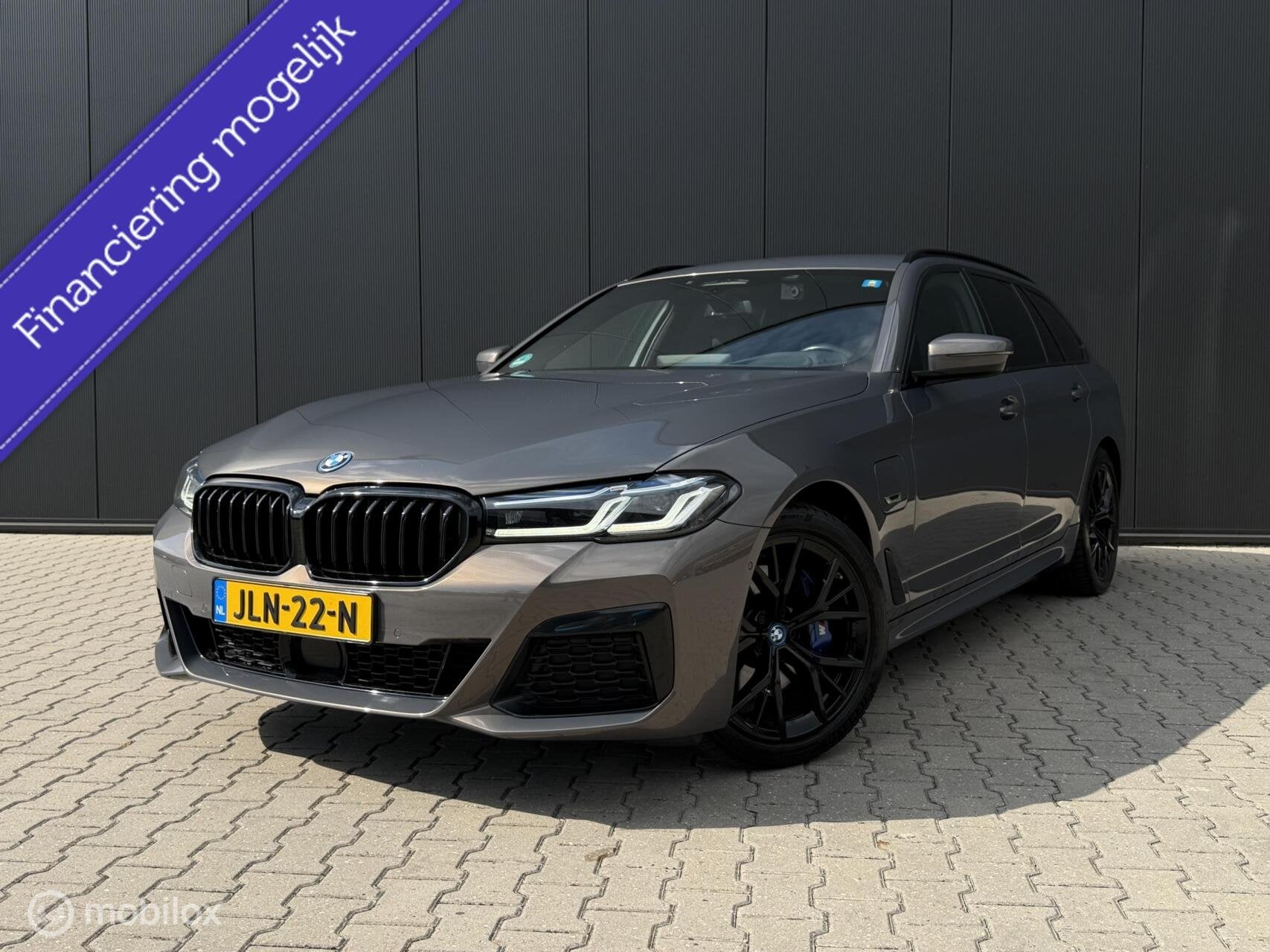 BMW 530e Touring M-pakket/Laser/Trekhaak/headup/Alvit Grau, Auto's, 1998 cc, Achterwielaandrijving, Gebruikt, 4 cilinders