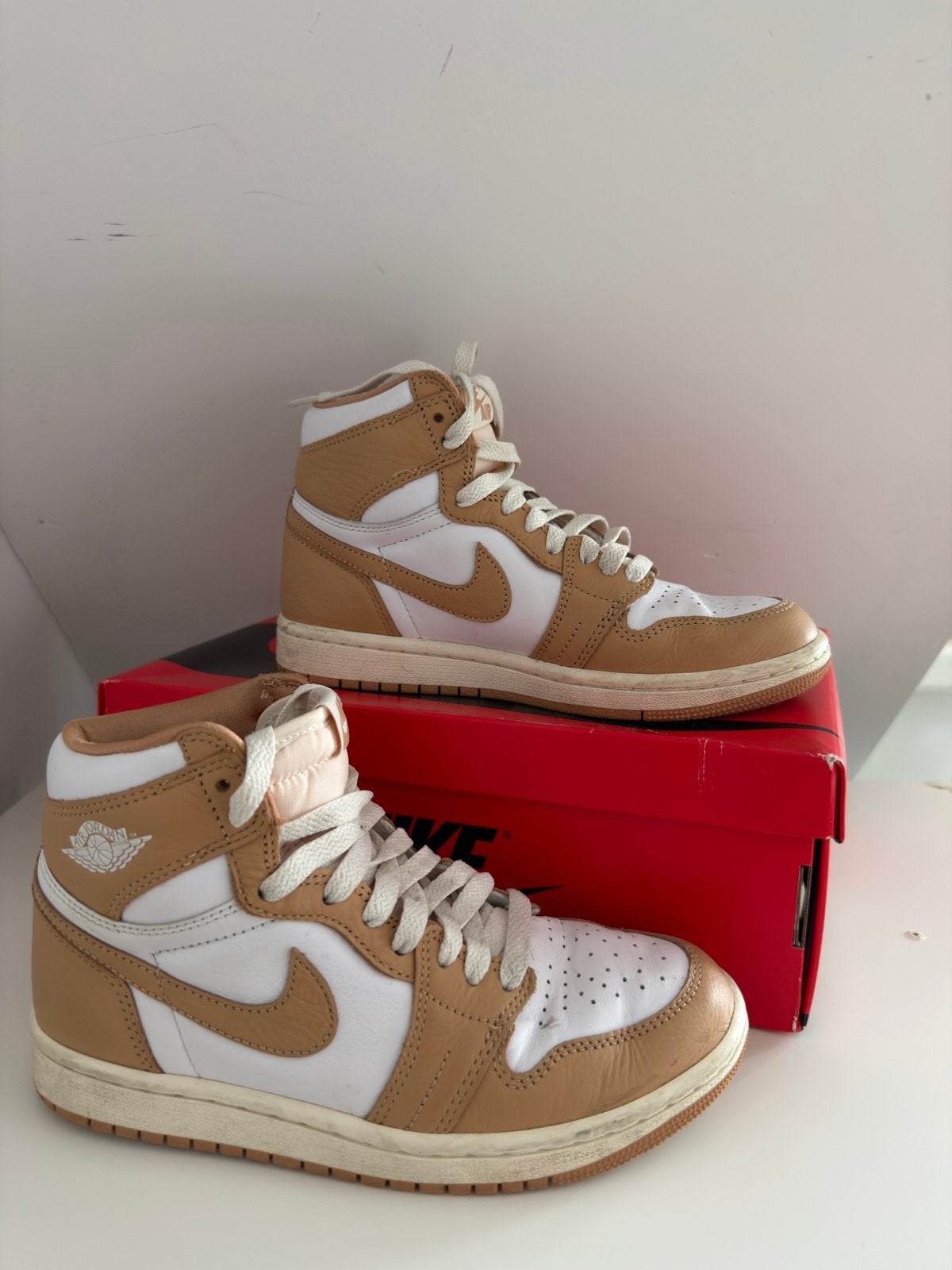 Nike Air Jordan 1 Retro High OG Praline - Maat 36, Wit, Nike, Ophalen of Verzenden, Sneakers of Gympen