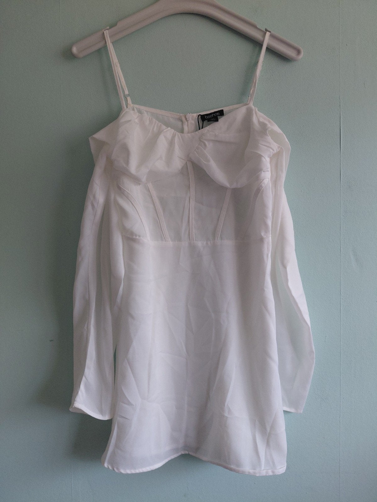 Boohoo witte mini jurk met lange mouwen, Ophalen of Verzenden, Zo goed als nieuw, Maat 36 (S), Boven de knie