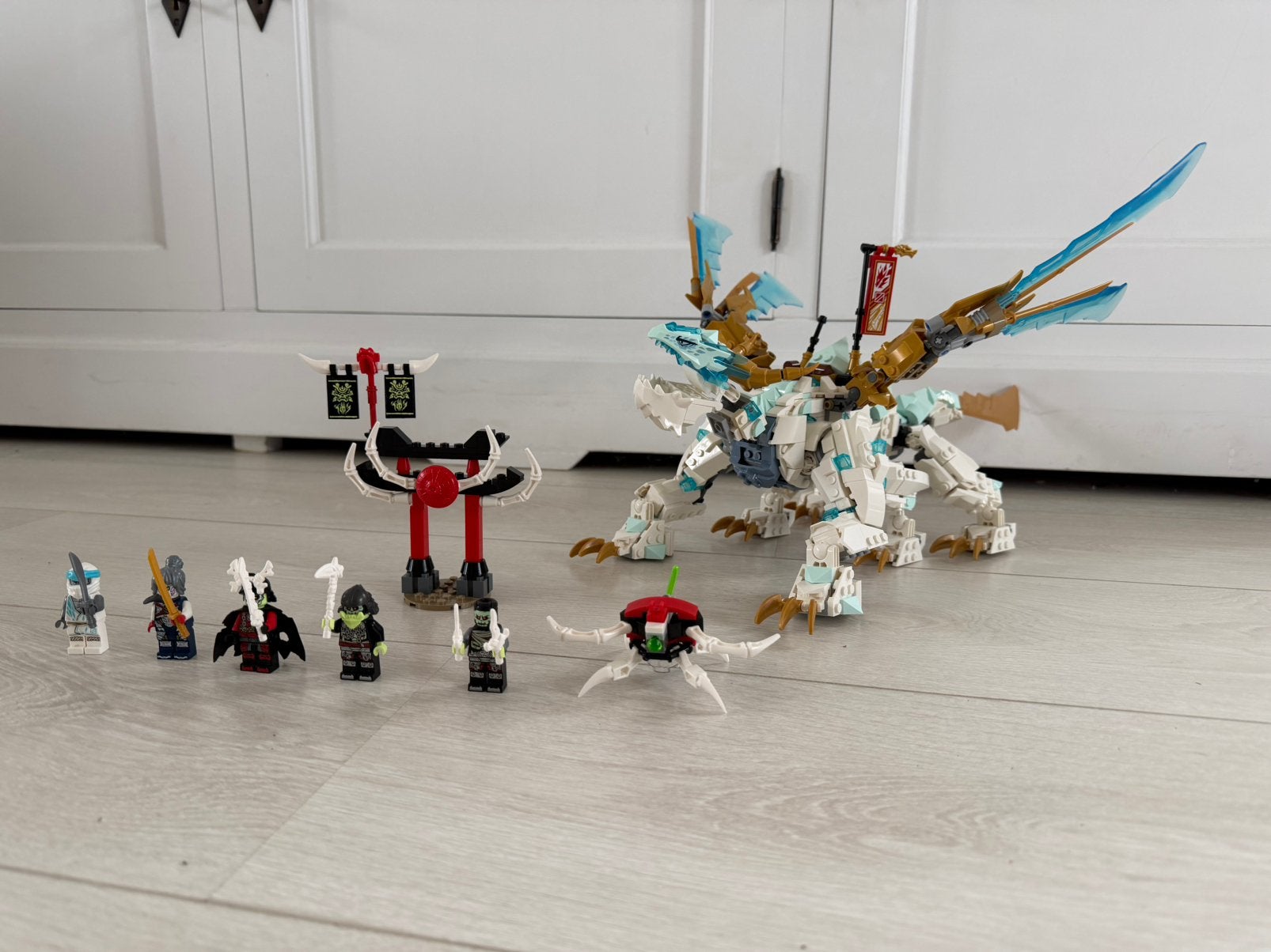 Foto 2 van Lego 71786 ninjago  zane’s ice dragon creature