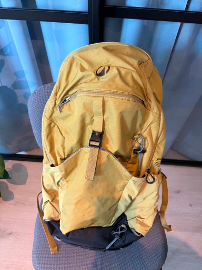 25L Decathlon Secondhand backpack, Sieraden, Tassen en Uiterlijk, Tassen | Rugtassen, Zo goed als nieuw, Overige merken, 40 cm of meer