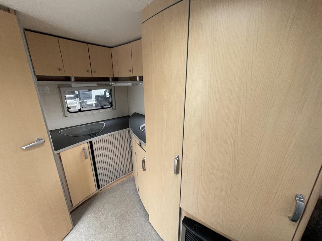 Kip Grey Line 44 EKL bj. 2008 XXL Bed, Caravans en Kamperen, Overige typen, Rondzit, Kip, Tot en met 2