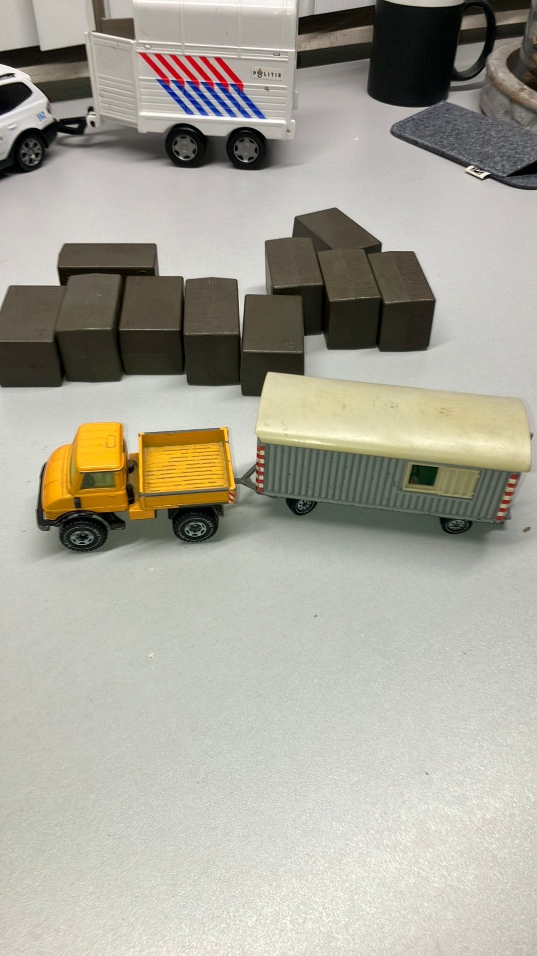 Siku unimog met bauwkeet 2519, Ophalen of Verzenden, Gebruikt, Bus of Vrachtwagen, SIKU