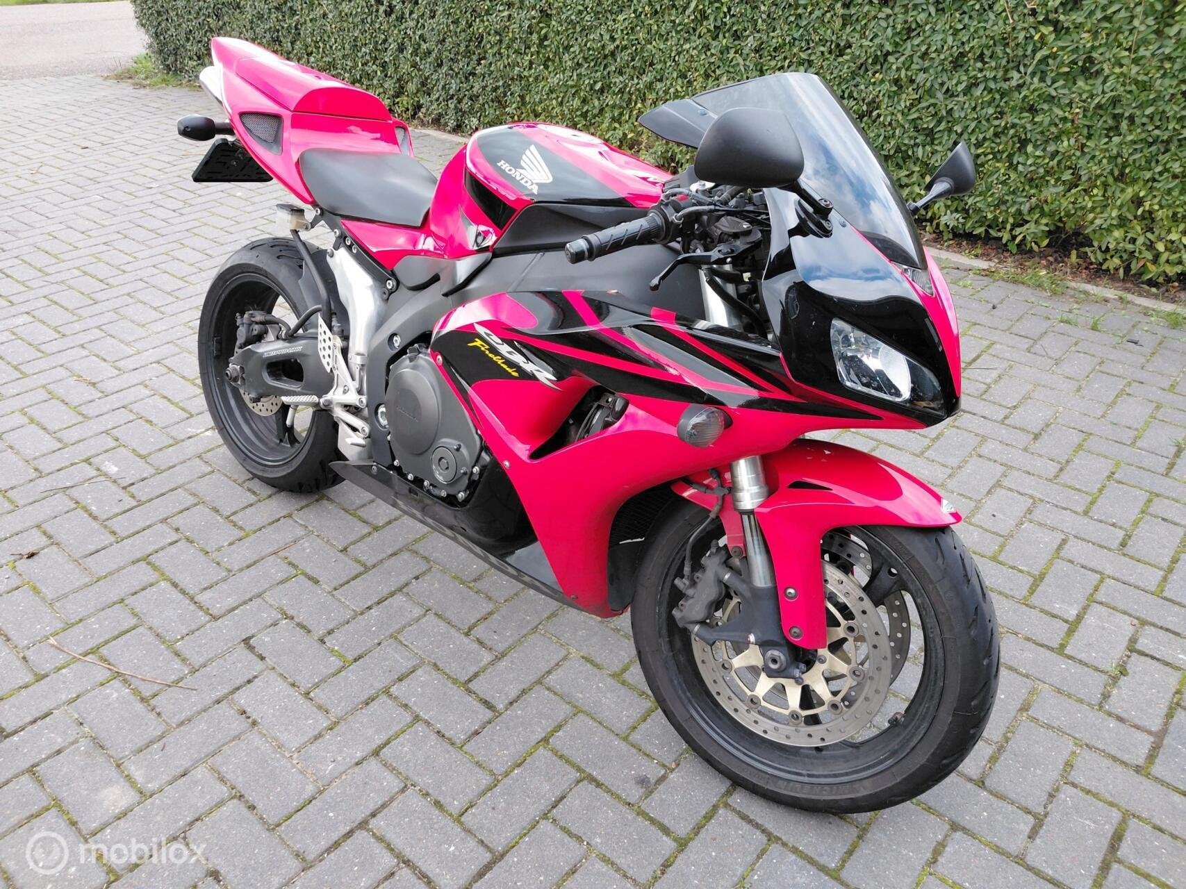 Nette Honda CBR 1000RR Fireblade 2006 Inruil Kan, Sport, Meer dan 35 kW, 998 cc, Handgeschakeld