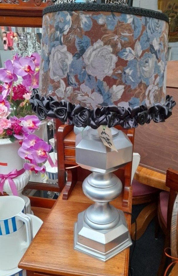Grote zware lamp compleet met kap, Ophalen, Met kap