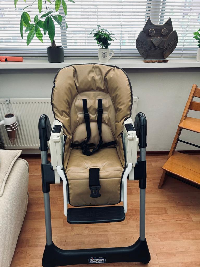 Chicco Polly Easy Reclining High Chair - Adjustable, Kinderen en Baby's, Kinderstoelen, Ophalen of Verzenden, Zo goed als nieuw
