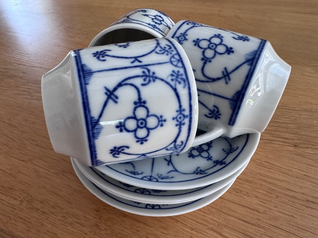 Blau Saks Winterling koffiekopjes met schotel, Ophalen of Verzenden, Zo goed als nieuw, Overige stijlen, Kop(pen) en/of Schotel(s)