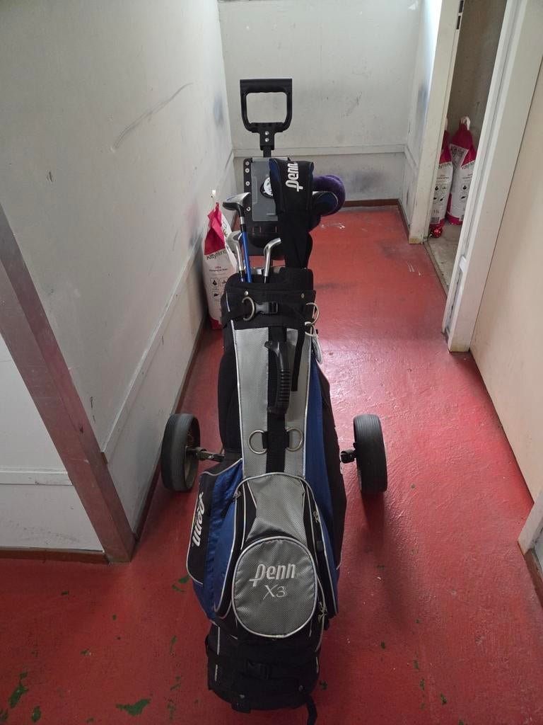 Golftas met 10 clubs, Sport en Fitness, Ophalen of Verzenden, Gebruikt, Set