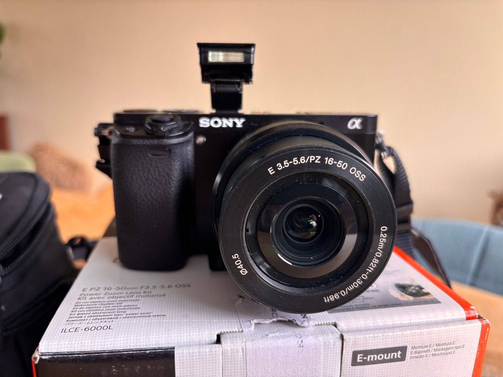 Sony Alpha A6000 Systeemcamera met 16-50mm lens, Audio, Tv en Foto, Fotocamera's Digitaal, Ophalen, Beeldstabilisatie, Zo goed als nieuw
