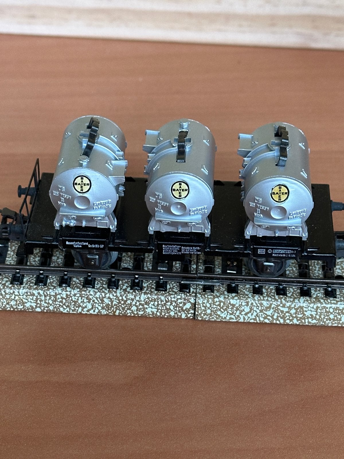 Märklin H0 4520 Containerwagen DB met 3 Bayer kogelcontainer, Wisselstroom, Wagon, Ophalen of Verzenden, Zo goed als nieuw