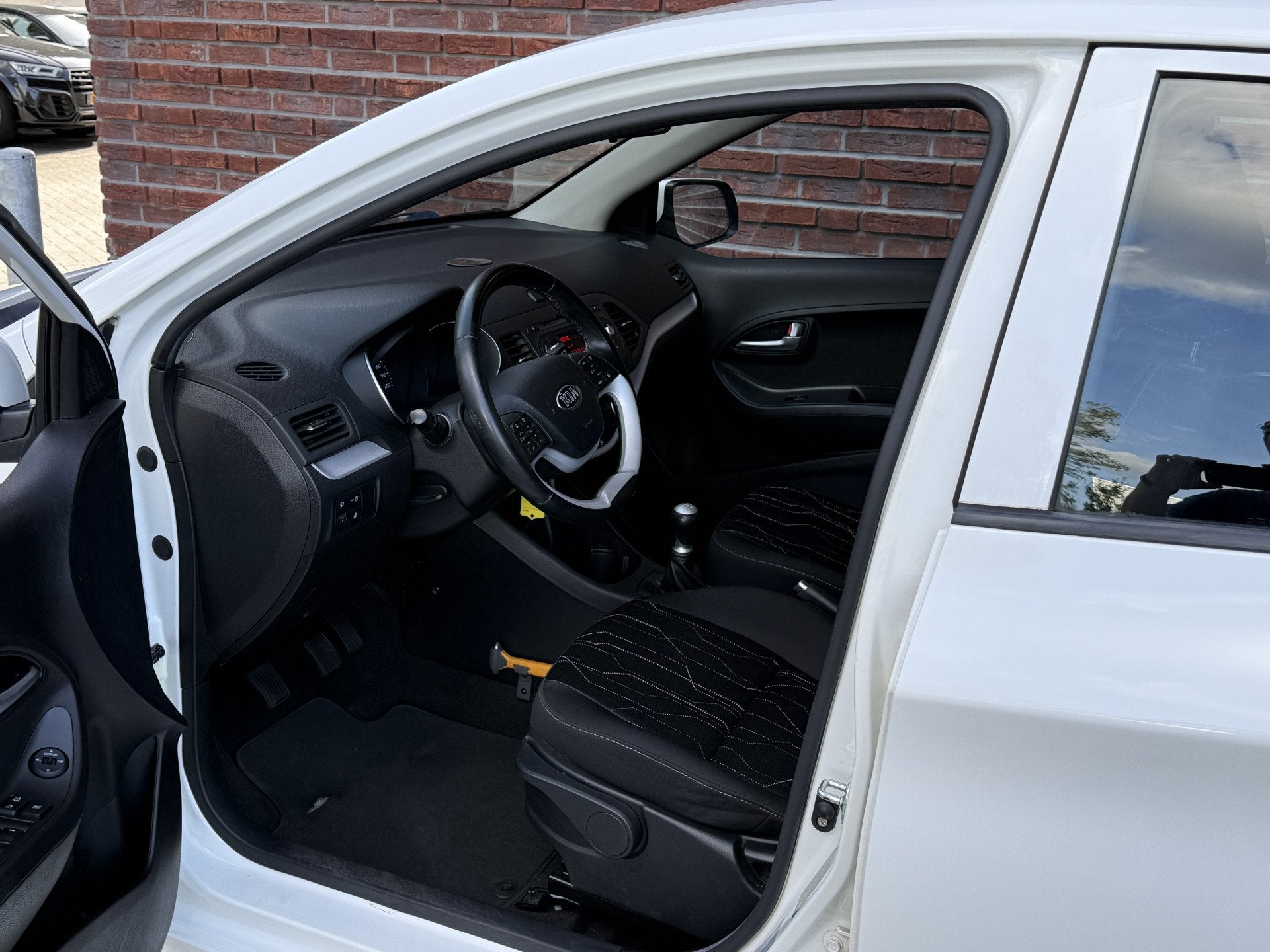 Kia Picanto 1.2 CVVT DynamicLine 4 Cyl. eerste eigenaar 28dk, Auto's, Voorwielaandrijving, Euro 5, Gebruikt, Zwart