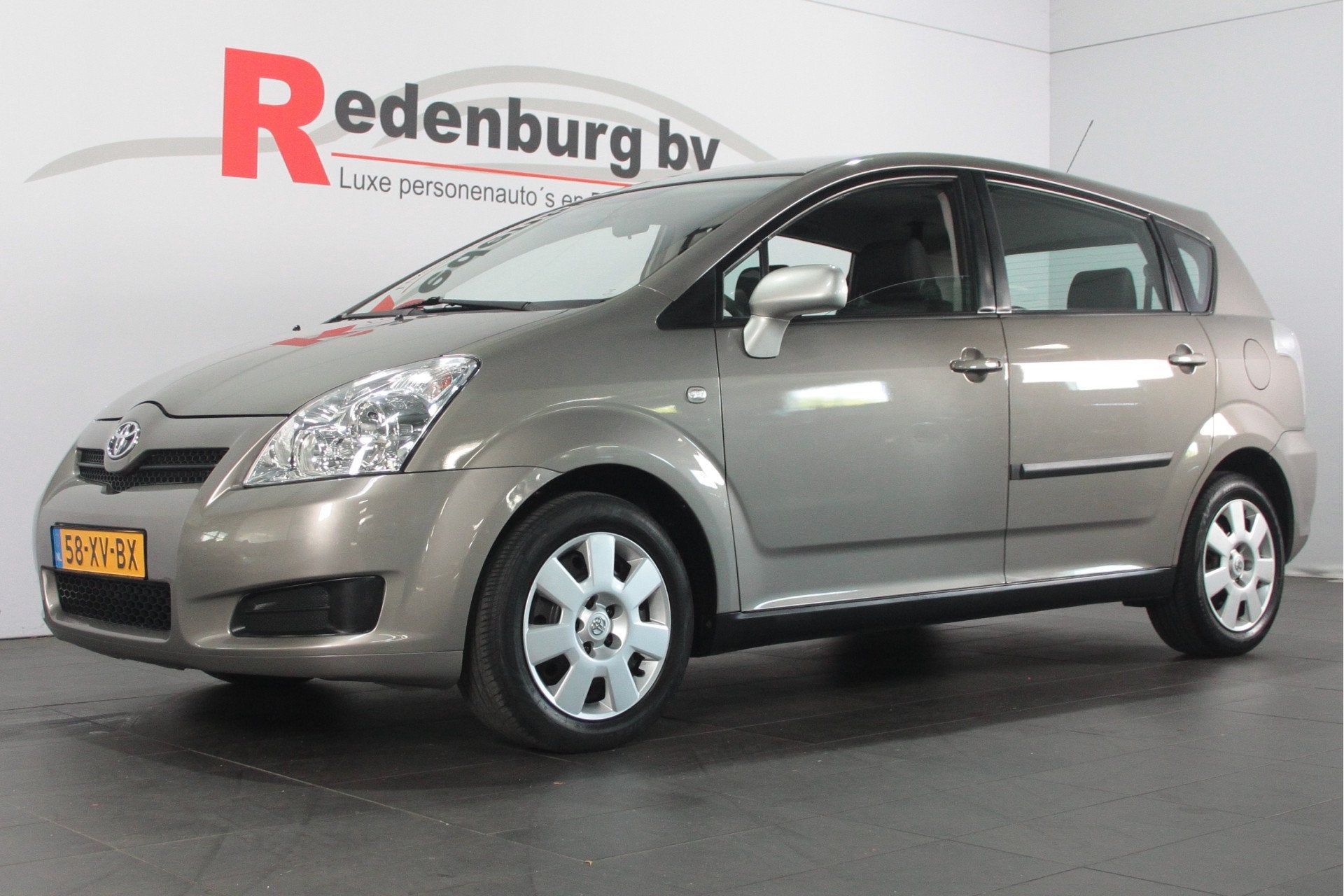 Toyota Verso 1.6 VVT-i Terra - Airco / Radio (bj 2007), 450 kg, Gebruikt, 4 cilinders, Beige