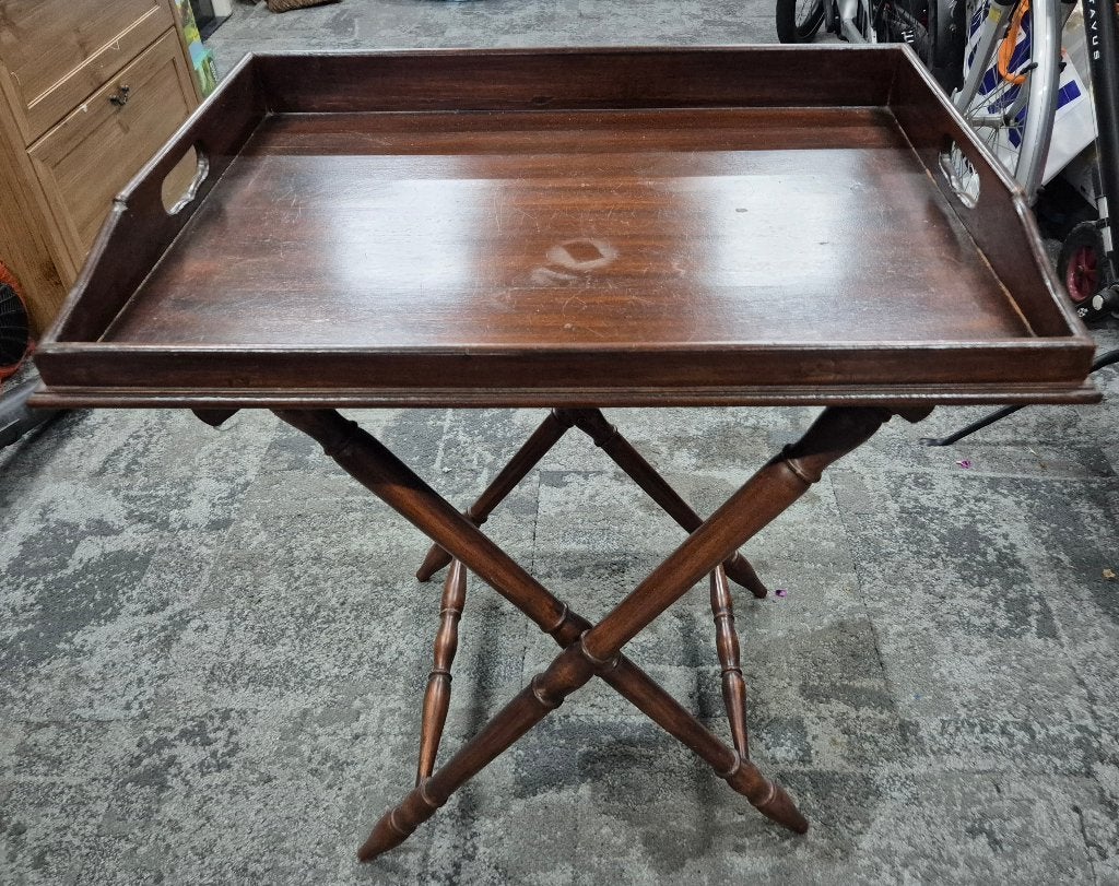 Butlertray/ dienbladtafel, Gebruikt, Met pootjes, Ophalen of Verzenden, Dienblad