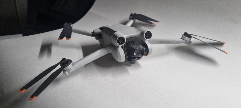 DJI Mini 3 Pro Fly More Combo met RC-controller, Audio, Tv en Foto, Drones, 30 tot 45 minuten, Cameradrone, 5 tot 10 kilometer
