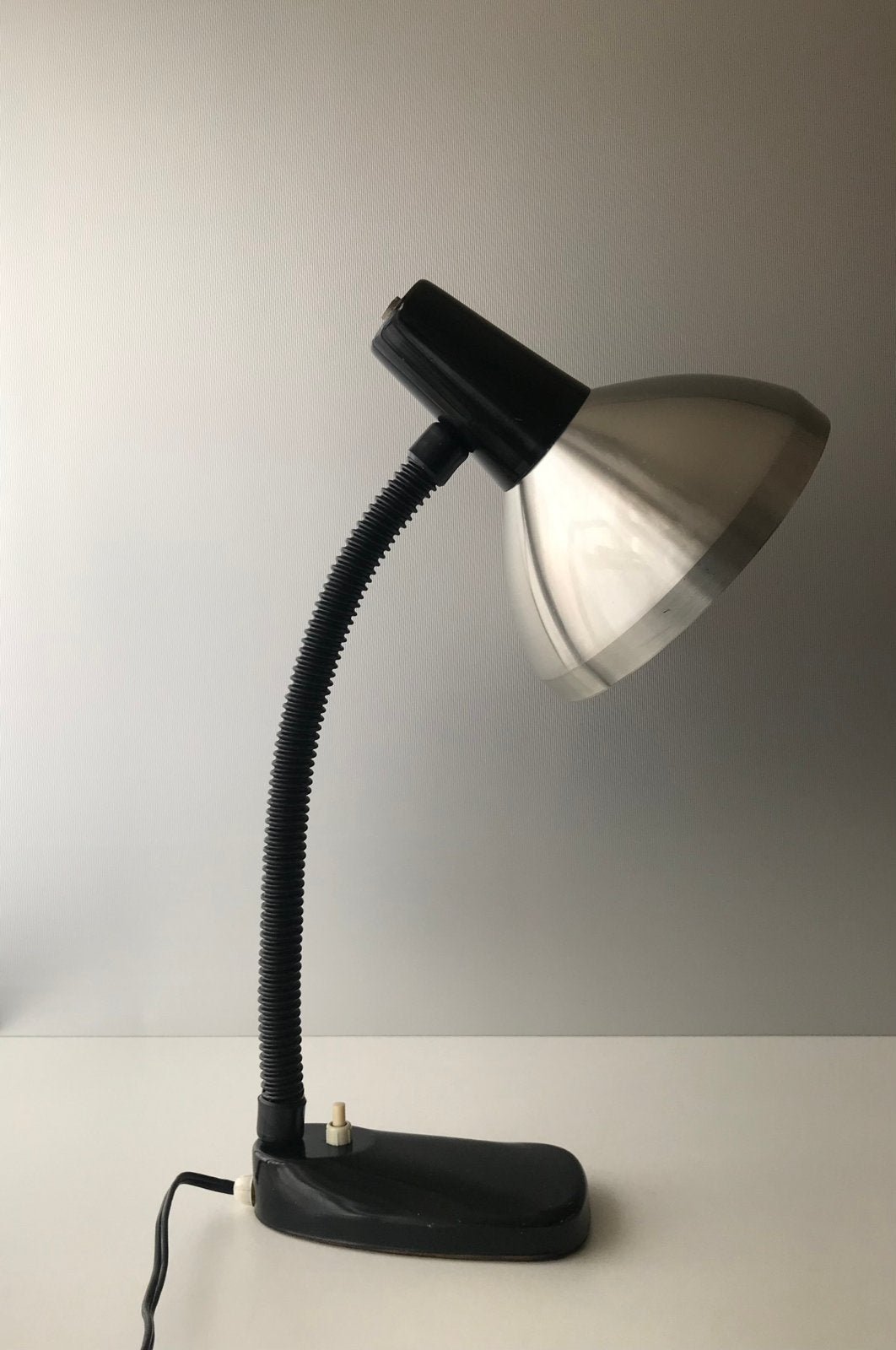 Hala Zeist desk lamp vintage silence of the lamps, Vintage, Metaal, Gebruikt, Verstelbaar