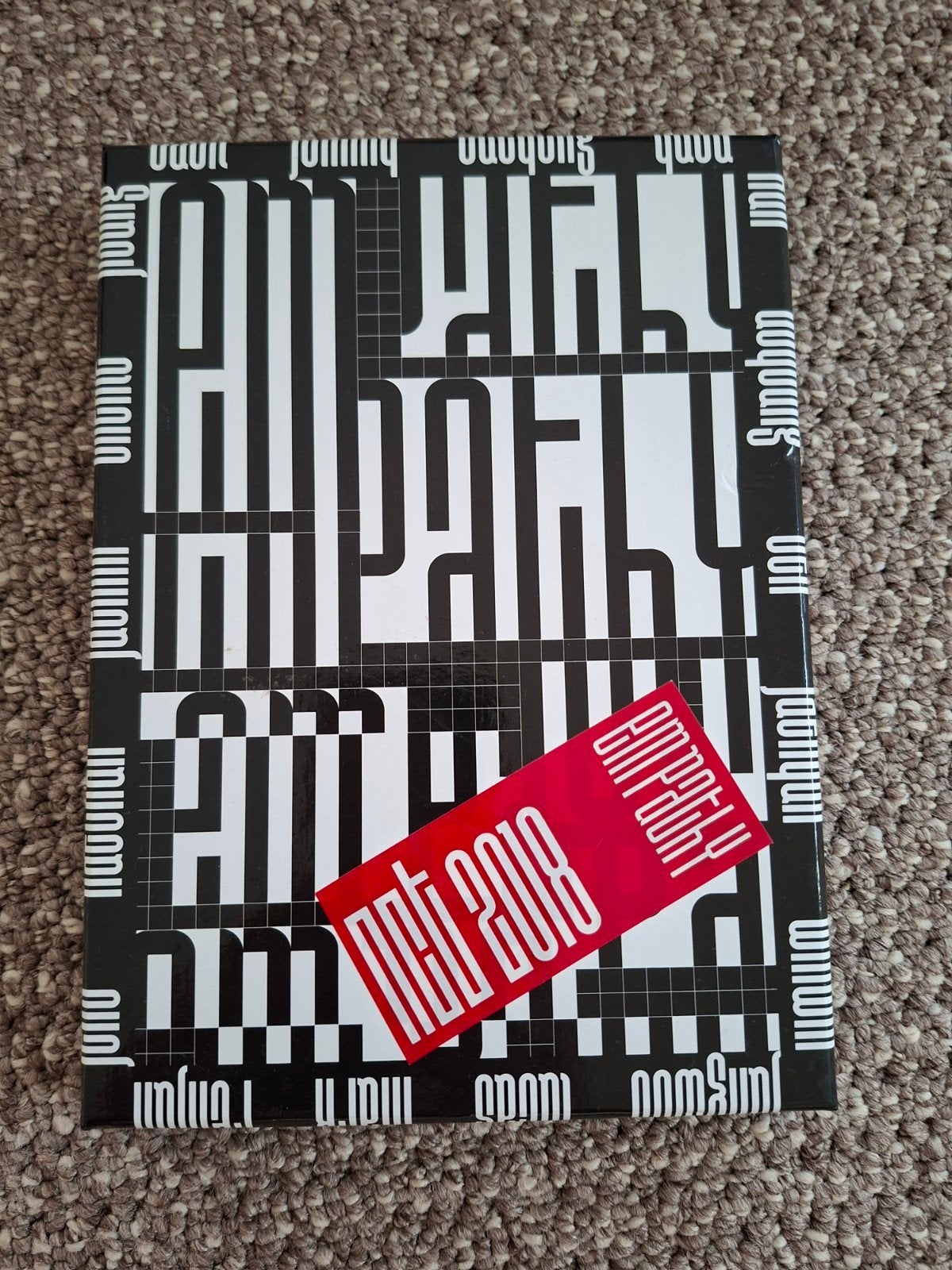 NCT 2018 Empathy CD Album K-pop, K-pop, Inclusief doosje, Ophalen of Verzenden, Zo goed als nieuw