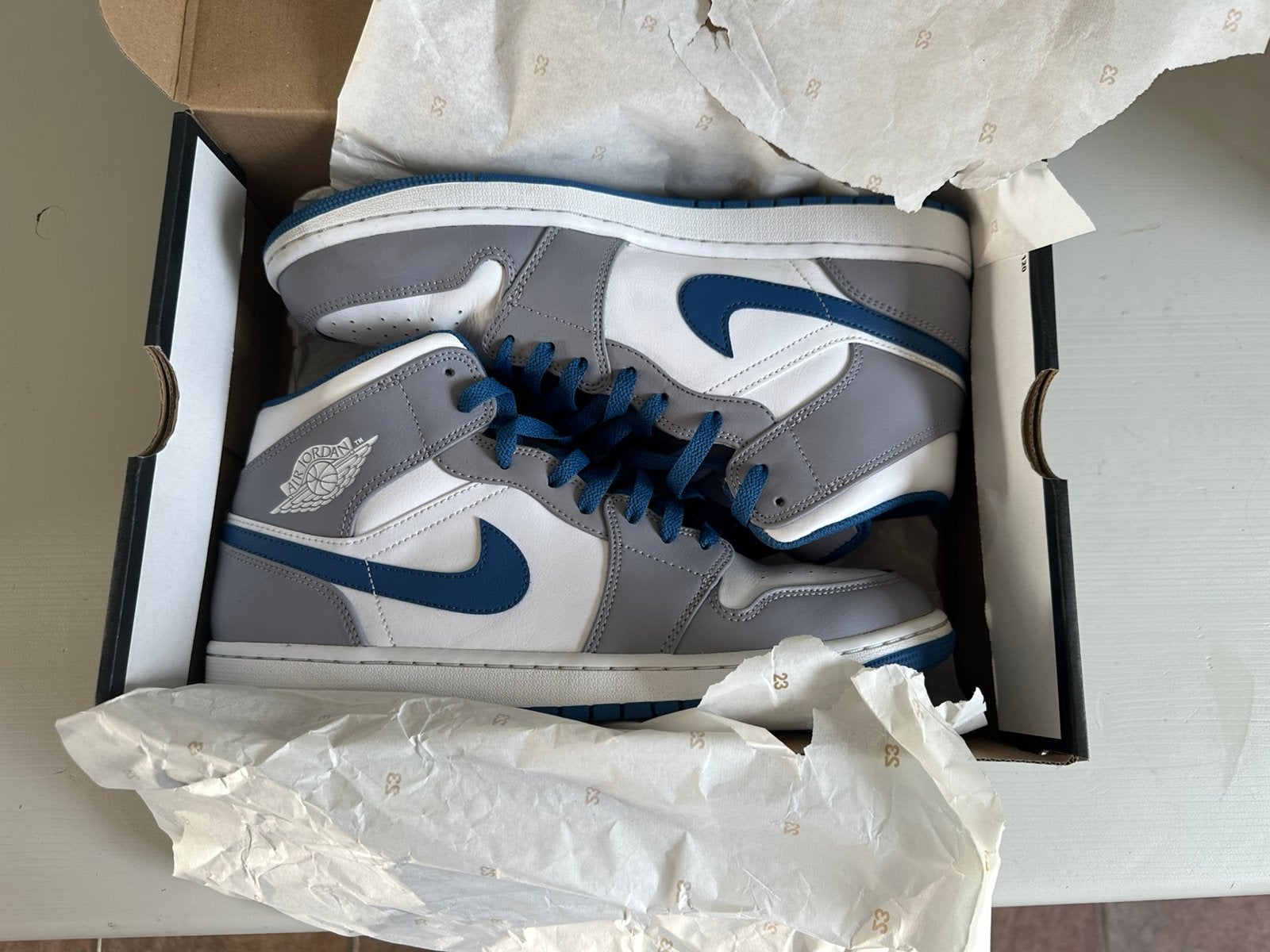 Jodan mid True blue, Ophalen of Verzenden, Zo goed als nieuw, Blauw