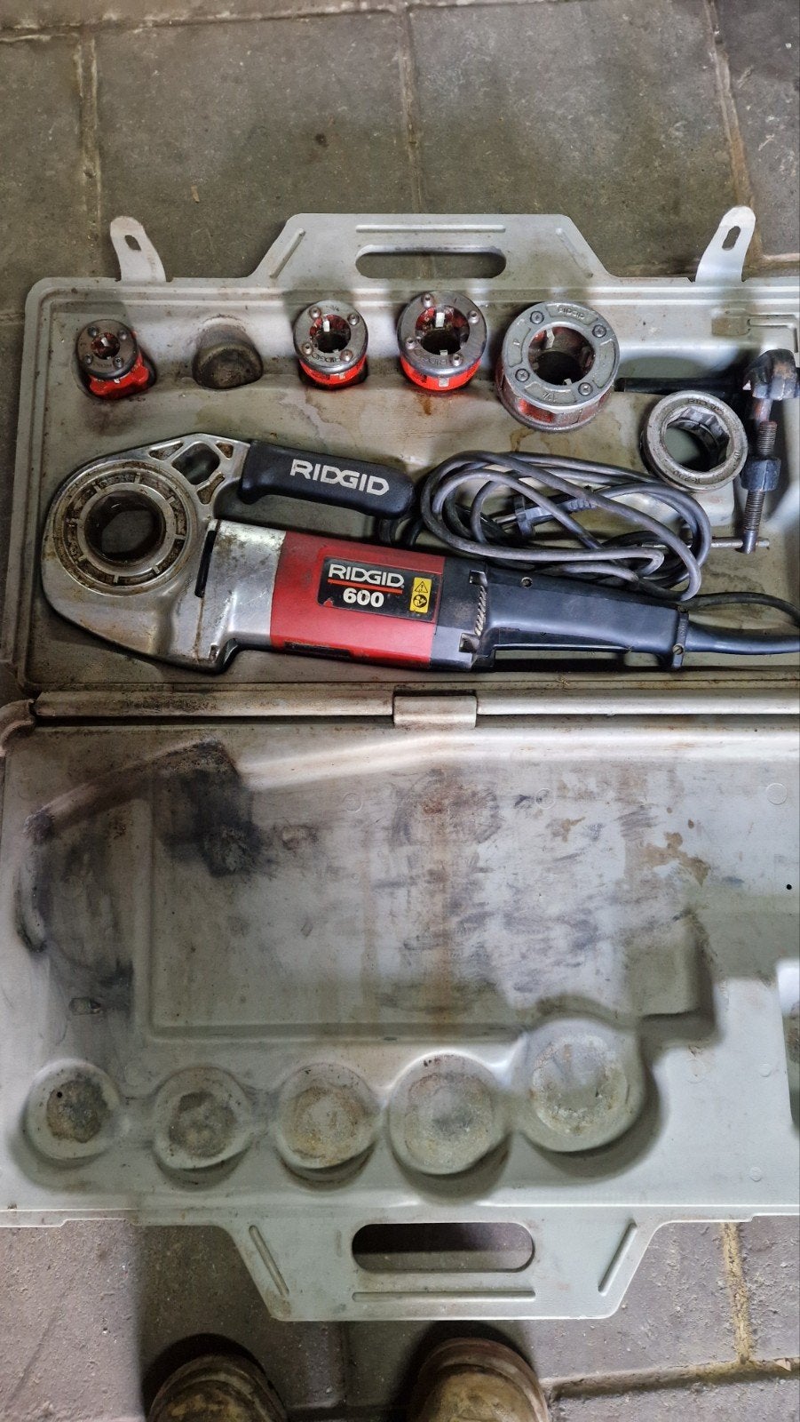 Ridgid 600 draadsnijmachine, Ophalen of Verzenden, Gebruikt, Snijgereedschap, Ridgid