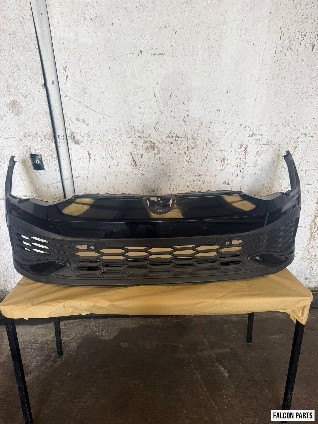 VOLKSWAGEN GOLF VIII GTI CLUBSPORT VOORBUMPER, Auto-onderdelen, Carrosserie en Plaatwerk, Gebruikt, -, -, Ophalen of Verzenden