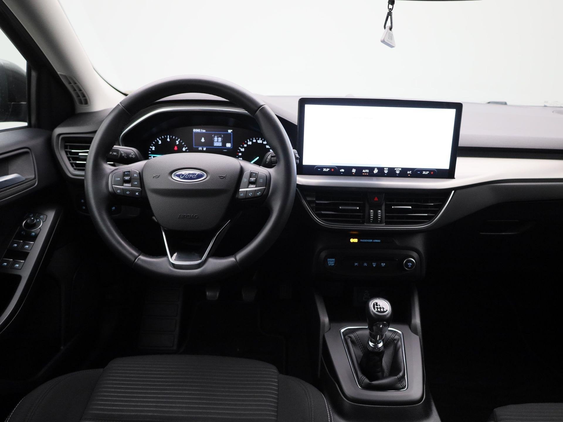 Ford Focus 1.0 EcoBoost Hybrid Titanium | Navigatie | Groot, Gebruikt, Euro 6, Origineel Nederlands, Bedrijf
