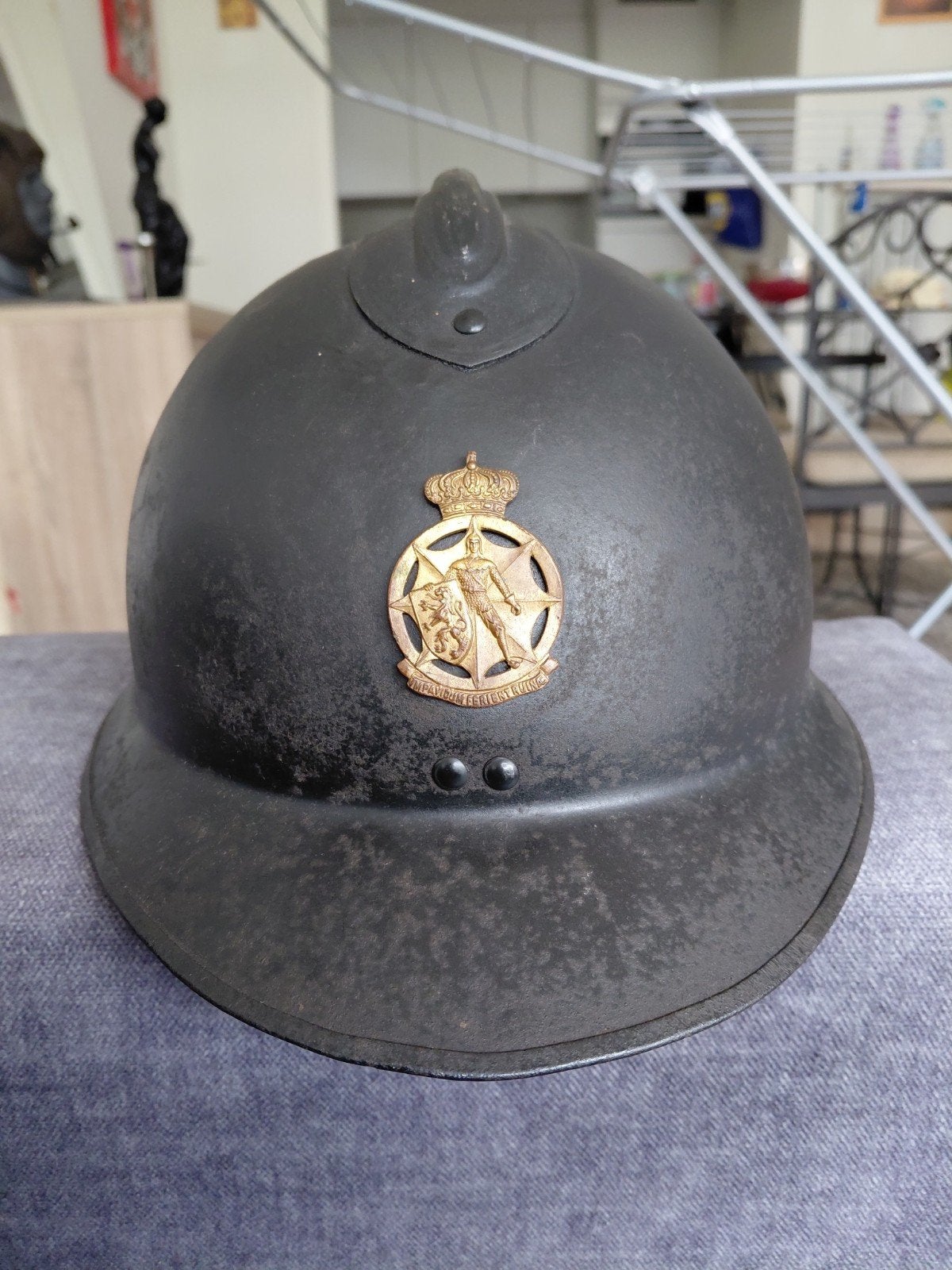 Belgische M31 helm Luchtverdediging., Ophalen of Verzenden, Overige gebieden, Helm of Baret