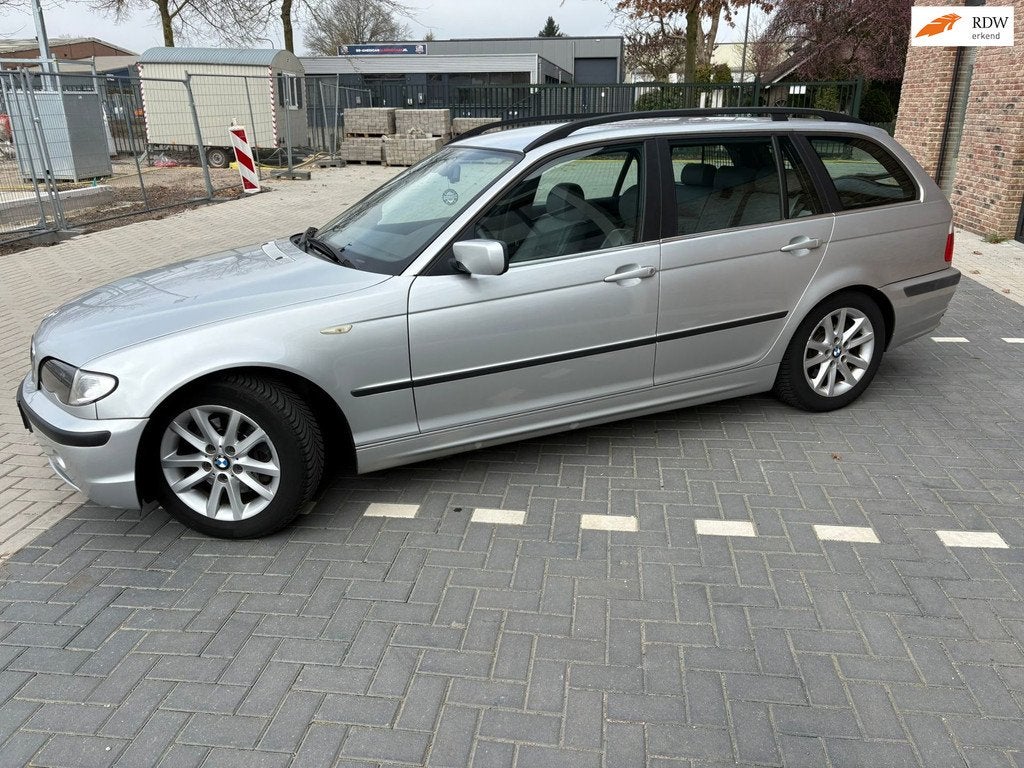 BMW 3-serie Touring 320i Special Executive, Auto's, BMW, Achterwielaandrijving, Gebruikt, Zilver of Grijs, 5 stoelen