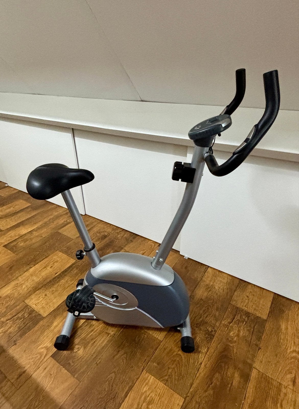 Magnetische Hometrainer, Ophalen, Zo goed als nieuw, Metaal, Benen