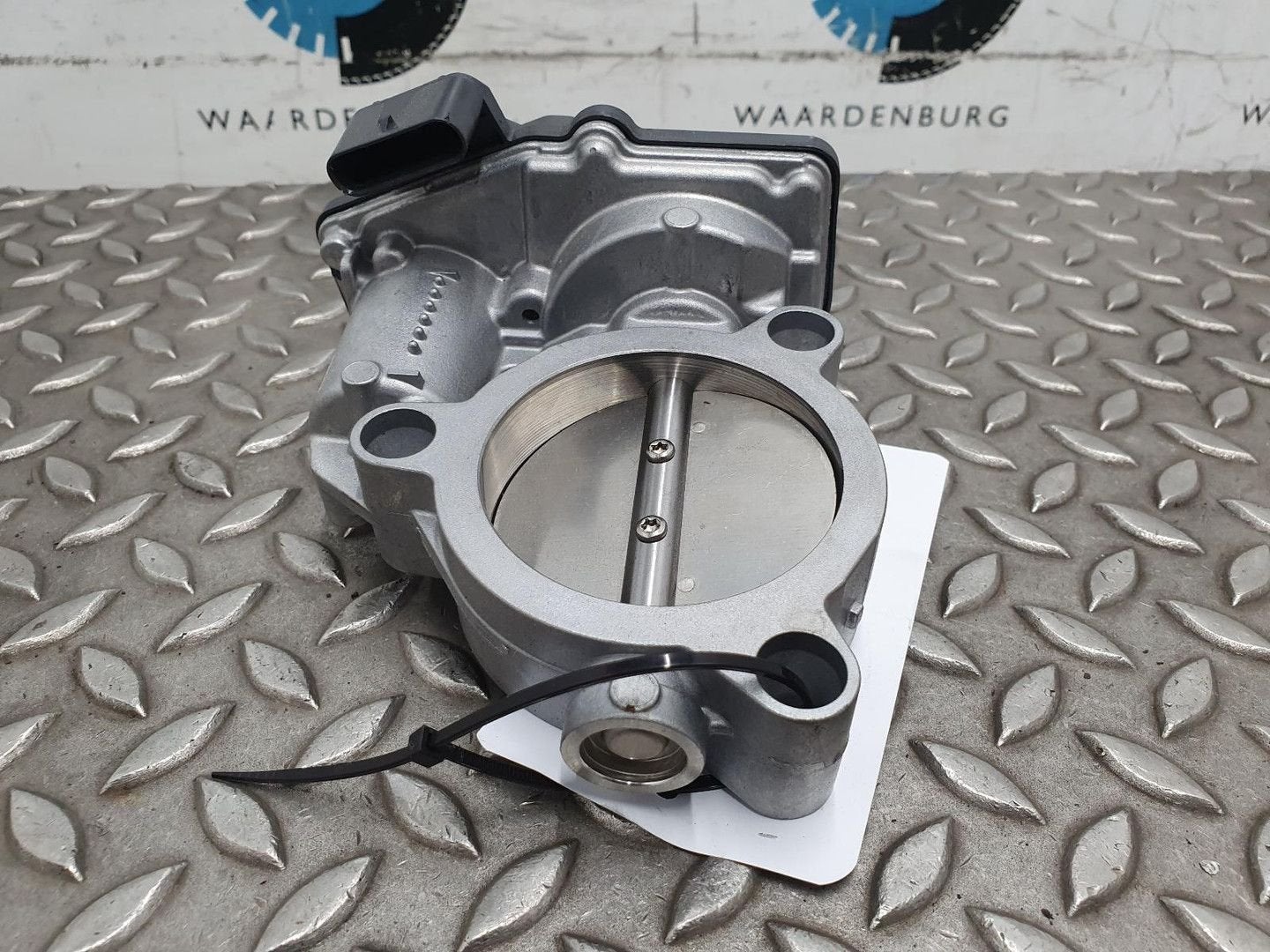 BMW 3 SERIES GASKLEPHUIS 13547619008 2024, Ophalen of Verzenden, Gebruikt, Stiba lid